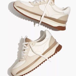 Women’s Neutral colored sneaker.